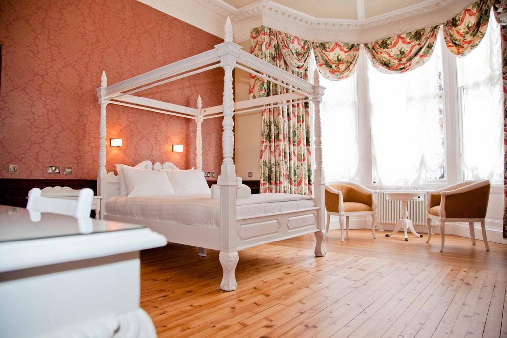 The Haymarket Lairg Hotel Эдинбург Экстерьер фото